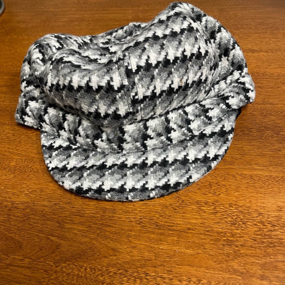 Nine West Womens Wool Blend Newsboy Cabbie Hat Black White Grey One Size